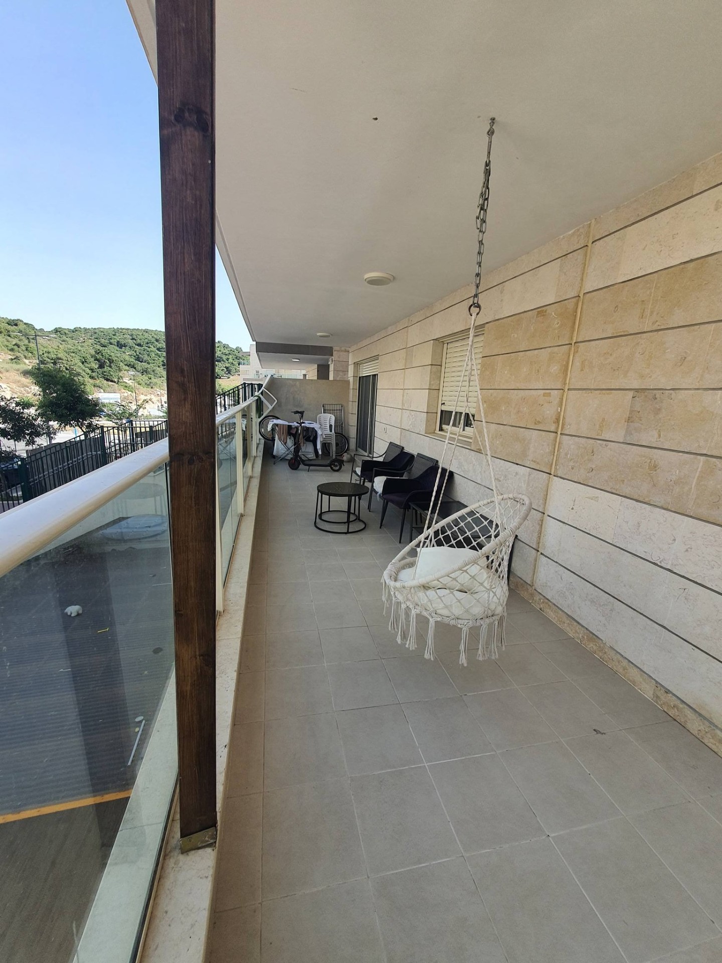 דירת 5 חדרים חדישה ברחוב השקד, רכסים ברכסים, השקד